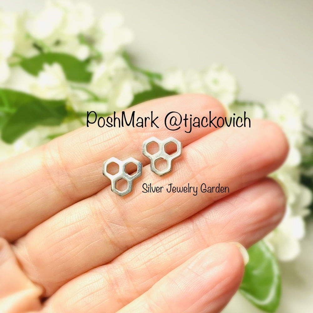 Silver Honeycomb Stud Earrings